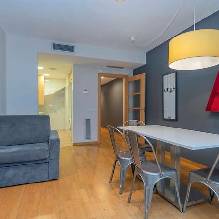 2 Bedroom Duplex Apartment With Balcony 4-3 Barcelona Exterior foto