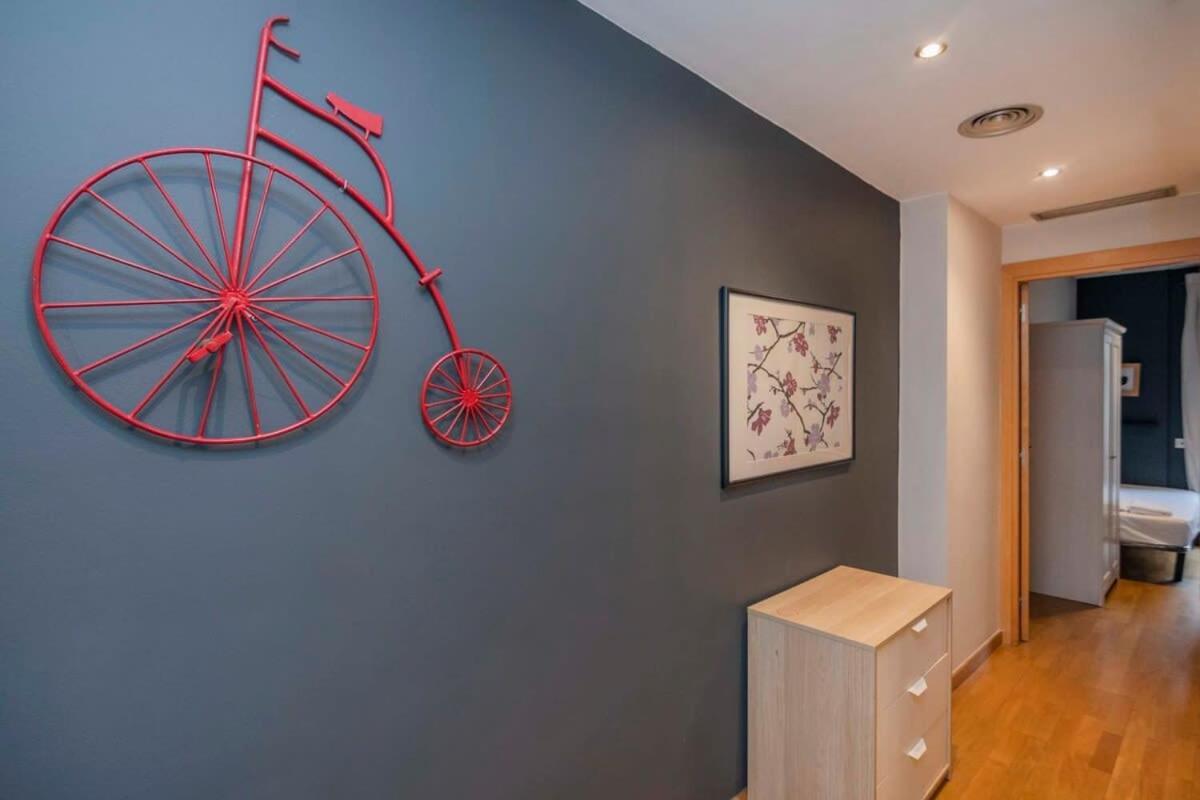 2 Bedroom Duplex Apartment With Balcony 4-3 Barcelona Exterior foto