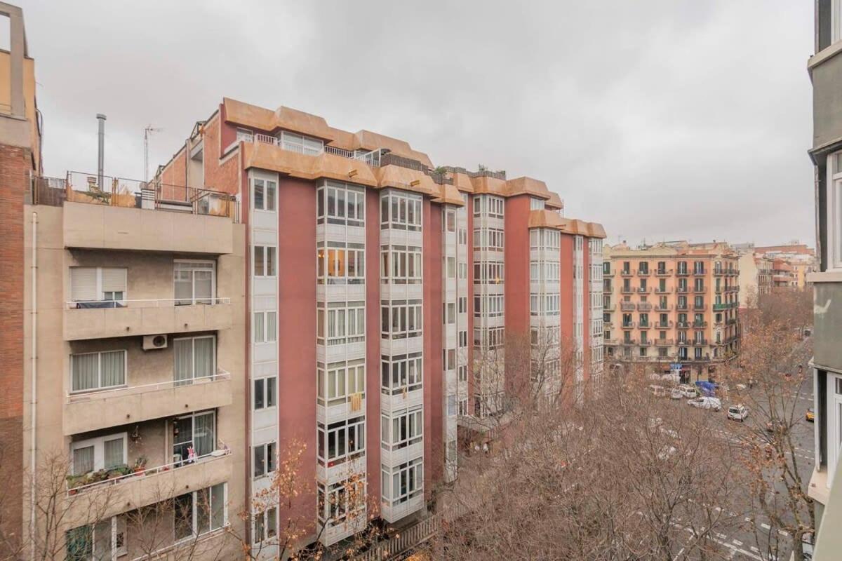 2 Bedroom Duplex Apartment With Balcony 4-3 Barcelona Exterior foto