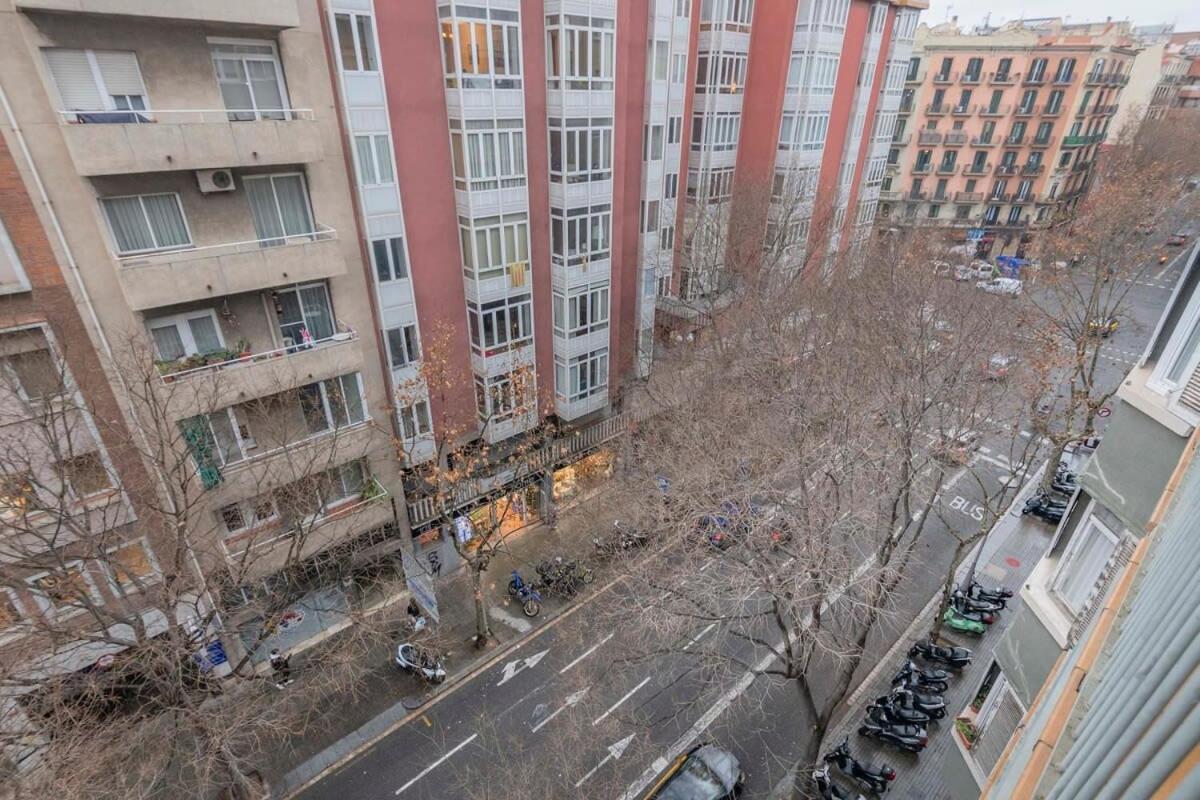 2 Bedroom Duplex Apartment With Balcony 4-3 Barcelona Exterior foto